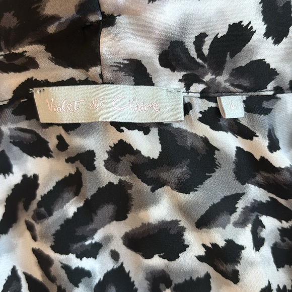 Violet & Claire Black and White Animal Print sleeveless top Size Large - Picture 6 of 6